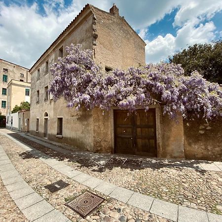 Carrales Guest House Nuoro  Bagian luar foto
