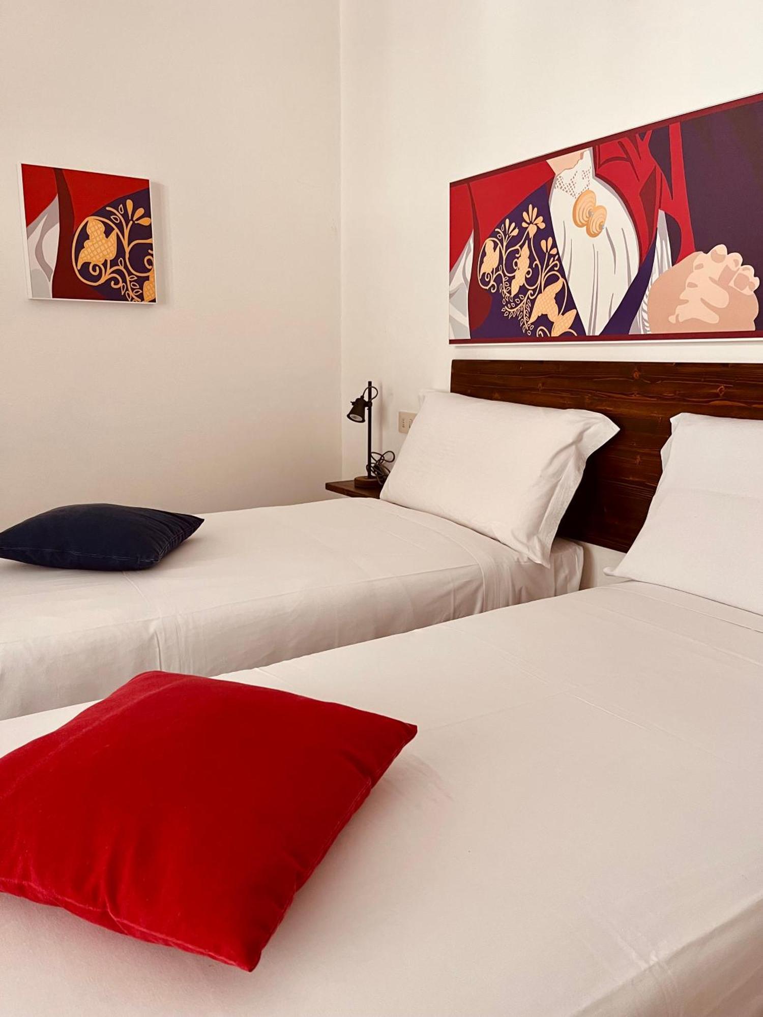Carrales Guest House Nuoro  Bagian luar foto