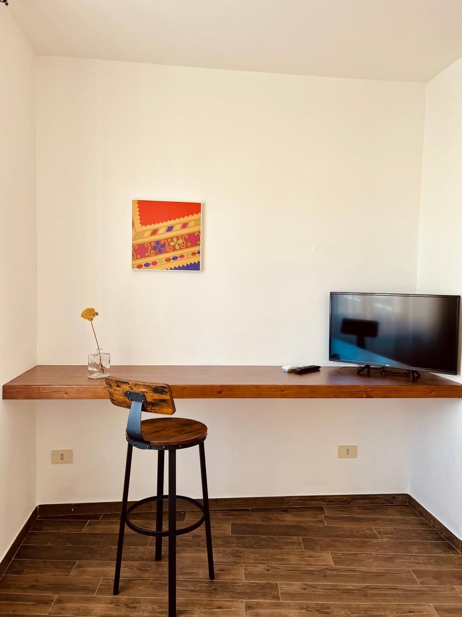 Carrales Guest House Nuoro  Bagian luar foto