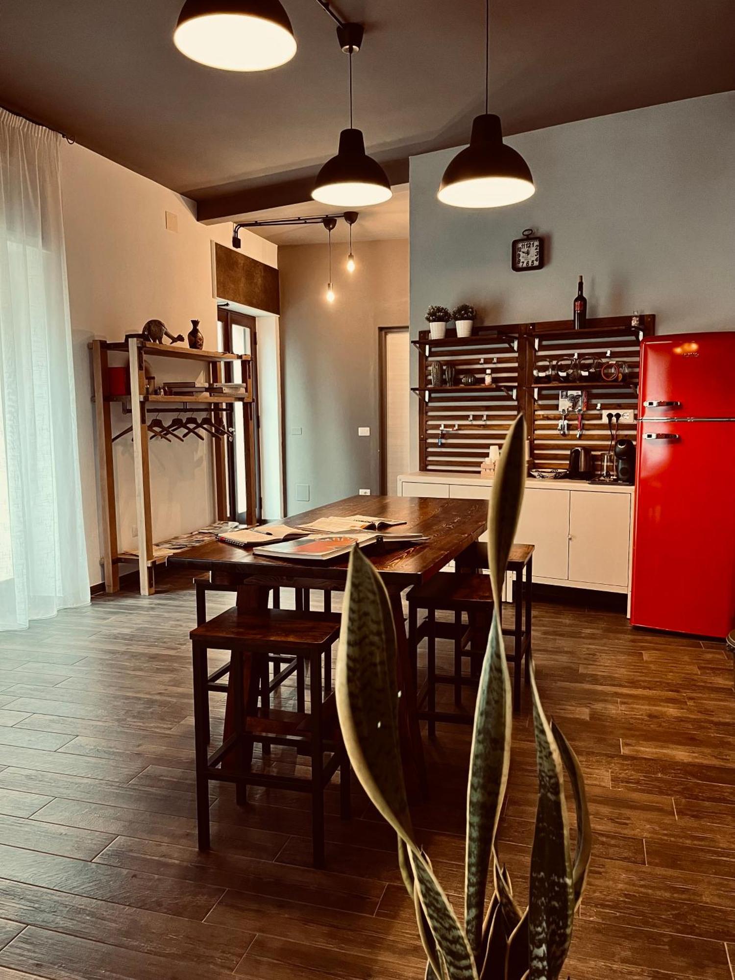 Carrales Guest House Nuoro  Bagian luar foto