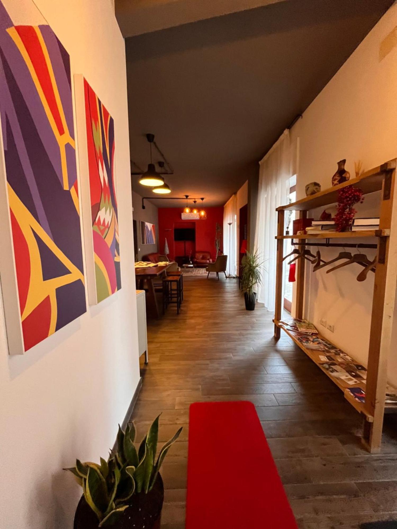 Carrales Guest House Nuoro  Bagian luar foto