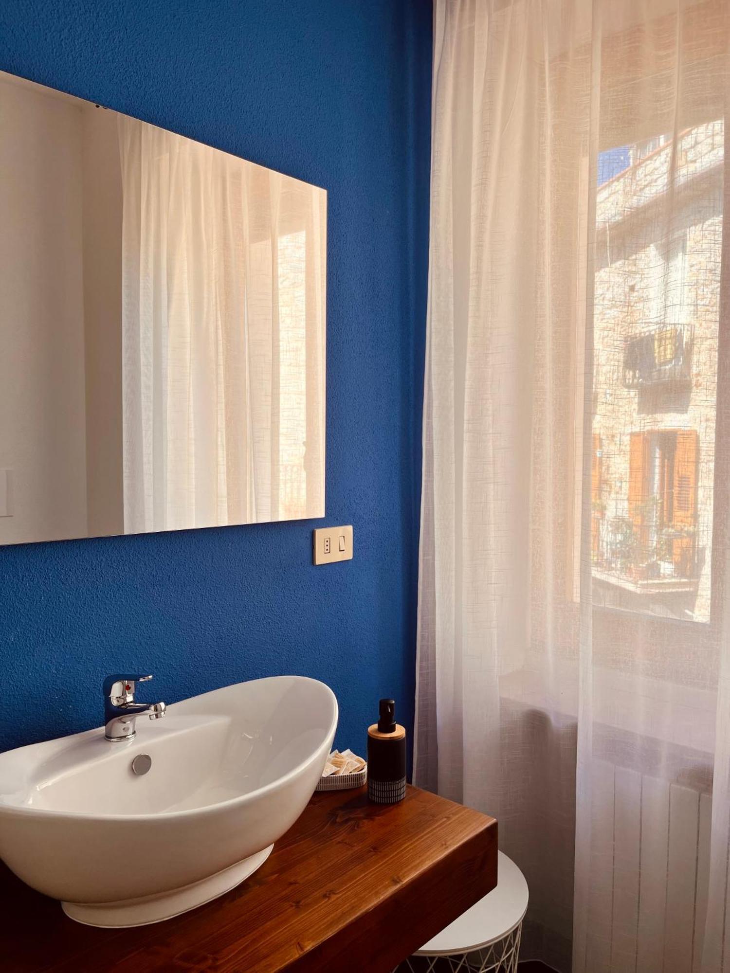 Carrales Guest House Nuoro  Bagian luar foto