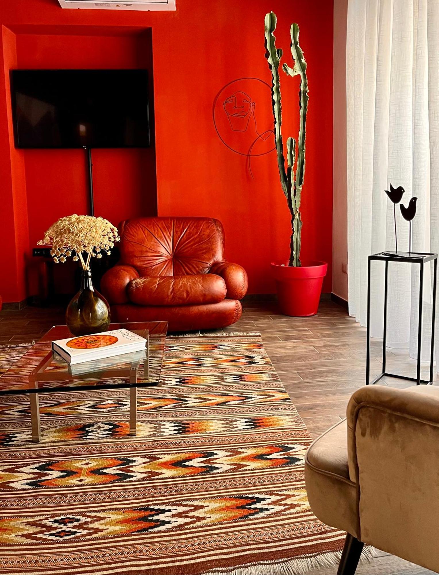 Carrales Guest House Nuoro  Bagian luar foto